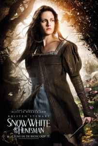 snowwhiteandthehuntsman 13 202x300 Белоснежка и охотник